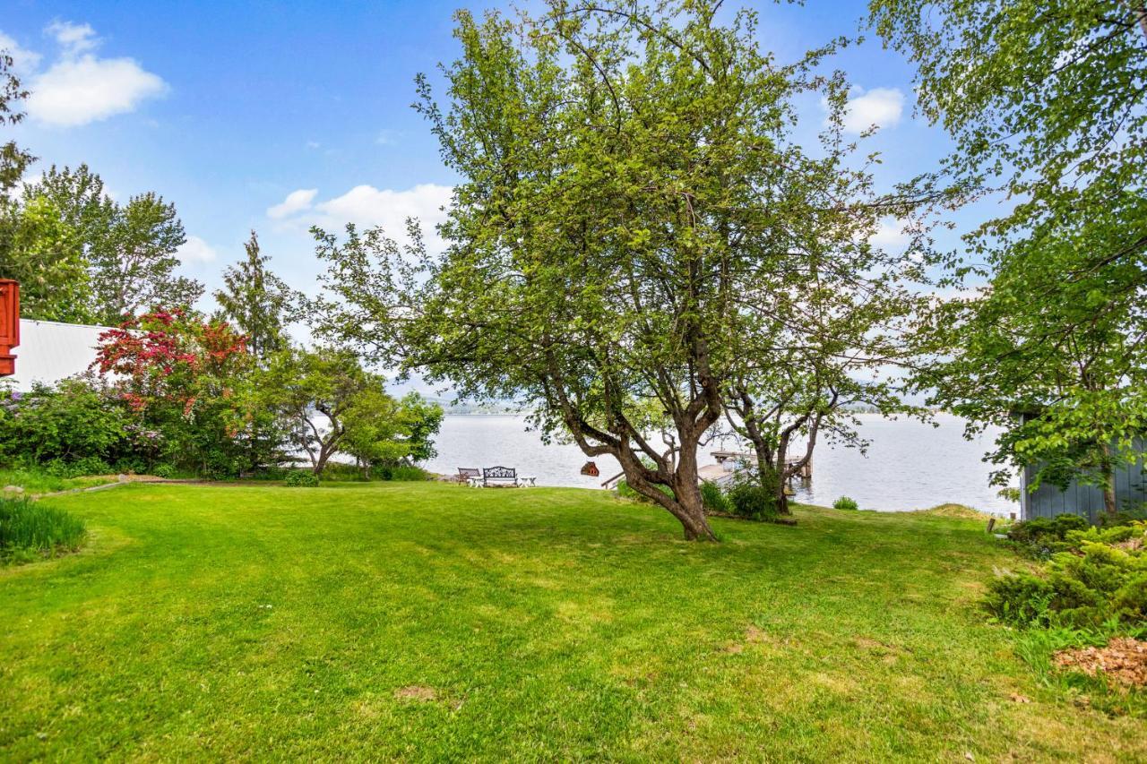 Calm Waters Lakeside Cabin Villa Sagle ภายนอก รูปภาพ